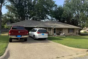 1205 Langford Ln, Whitehouse, TX 75791 - Photo 1