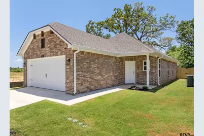 612 Park Central, Chandler, TX 75758 - Photo 1