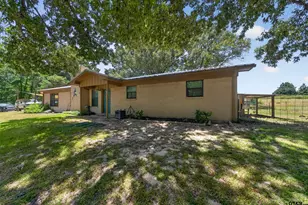 231 Co Rd 4235, Jacksonville, TX 75766 - Photo 2