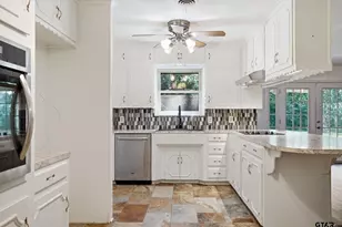 2926 S Keaton Ave, Tyler, TX 75701 - Photo 10