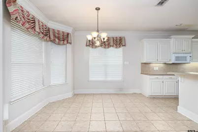 1911 Hollyglen, Tyler, TX 75703 - Photo 14