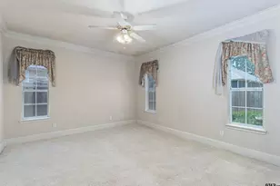 1911 Hollyglen, Tyler, TX 75703 - Photo 20