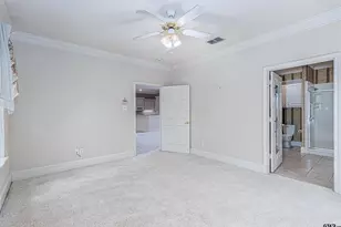 1911 Hollyglen, Tyler, TX 75703 - Photo 20
