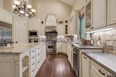 3060 Stonegate Blvd., Tyler, TX 75703 - Photo 12