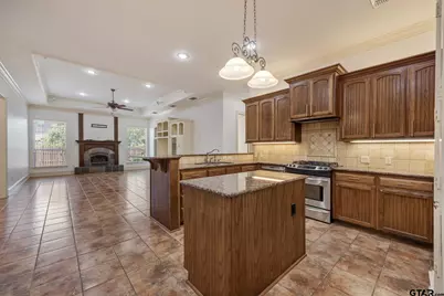 2318 Kingsmill Cir, Tyler, TX 75703 - Photo 20