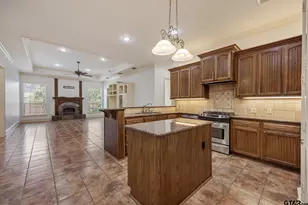 2318 Kingsmill Cir, Tyler, TX 75703 - Photo 20