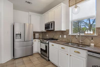 310 Rosebrook Cir, Whitehouse, TX 75791 - Photo 20
