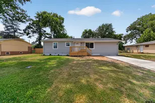 203 Lakeview St, Whitehouse, TX 75791 - Photo 1