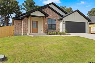 16510 Crossing Cir, Lindale, TX 75771 - Photo 2