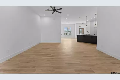 16510 Crossing Circle, Lindale, TX 75771 - Photo 16