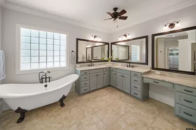 2075 Stonegate Valley Dr, Tyler, TX 75703 - Photo 16