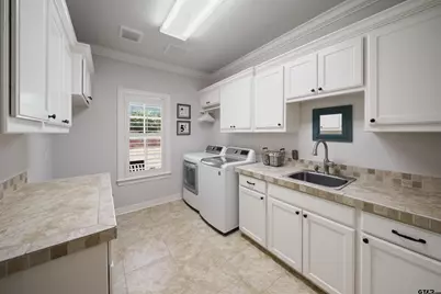 2075 Stonegate Valley Dr, Tyler, TX 75703 - Photo 22