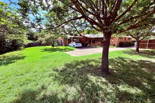 2204 Newgate Dr, Garland, TX 75040 - Photo 4