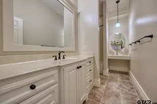1881 Valley View Ln, Tyler, TX 75703 - Photo 34