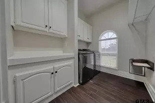 1881 Valley View Ln, Tyler, TX 75703 - Photo 26
