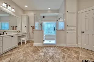 1881 Valley View Ln, Tyler, TX 75703 - Photo 30