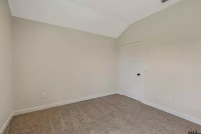 16637 Crossing Circle, Lindale, TX 75771 - Photo 16