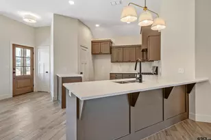 16637 Crossing Cir, Lindale, TX 75771 - Photo 2