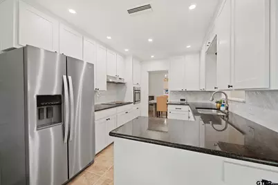 207 E Sheridan, Tyler, TX 75701 - Photo 8