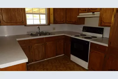 412 Angelina St, Jacksonville, TX 75766 - Photo 8