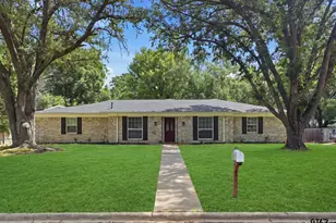 1609 Greenway, Gilmer, TX 75644 - Photo 2