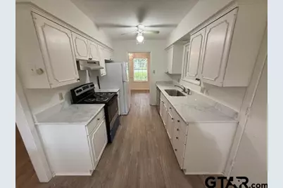 501 Winchester Dr, Tyler, TX 75701 - Photo 8