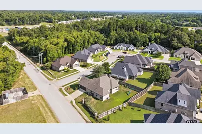 2513 Barton Creek Cir, Tyler, TX 75703 - Photo 36