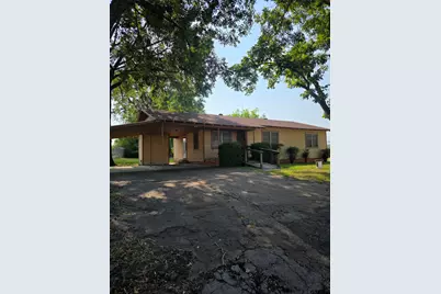 210 Mill, Pittsburg, TX 75686 - Photo 2