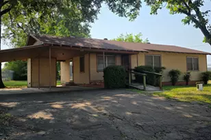 210 Mill, Pittsburg, TX 75686 - Photo 2