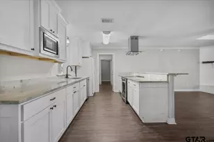 903 Joel Dr, Tyler, TX 75703 - Photo 10
