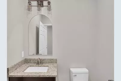 163/165 Village North Cir, Gladewater, TX 75647 - Photo 8