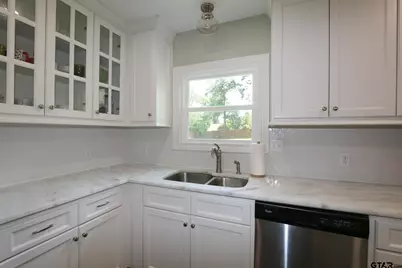 517 E Lake Street, Tyler, TX 75701 - Photo 16