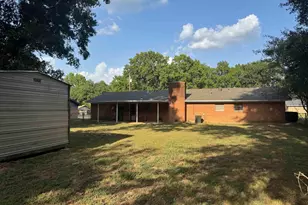 307 Lenora St, Jacksonville, TX 75766 - Photo 22