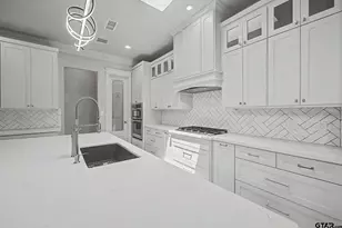 7317 Lake Pointe Cove, Tyler, TX 75703 - Photo 6