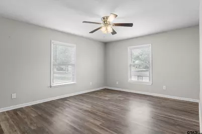 504 E Pennsylvania, Van, TX 75790 - Photo 16
