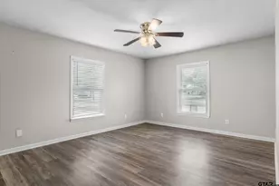 504 E Pennsylvania, Van, TX 75790 - Photo 16