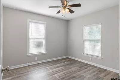 504 E Pennsylvania, Van, TX 75790 - Photo 6