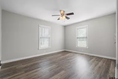 504 E Pennsylvania, Van, TX 75790 - Photo 20