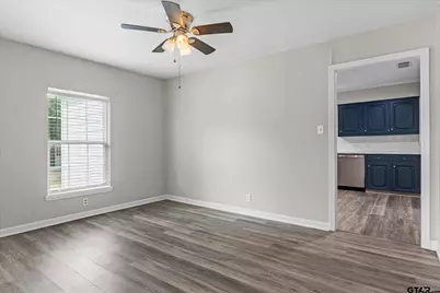 504 E Pennsylvania, Van, TX 75790 - Photo 8