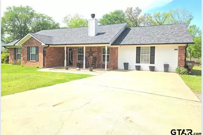 206 Jones, Elkhart, TX 75839 - Photo 2