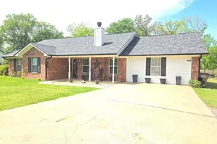 206 Jones, Elkhart, TX 75839 - Photo 2