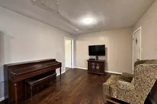 1002 Jones St, Henderson, TX 75654 - Photo 22