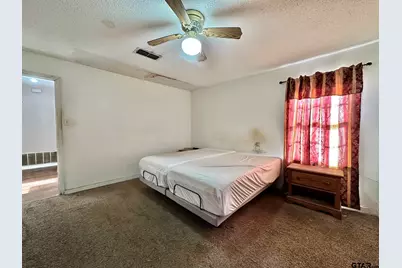 1002 Jones St, Henderson, TX 75654 - Photo 32