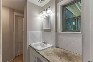 1402 S Donnybrook Ave, Tyler, TX 75701 - Photo 20
