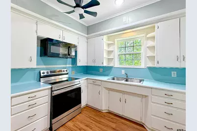 526 N Broad Street, Chandler, TX 75758 - Photo 6