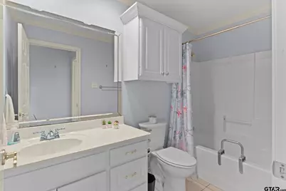 5610 Hollybrook Drive, Tyler, TX 75703 - Photo 12