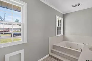 318 W 5th St, Tyler, TX 75701 - Photo 28