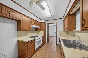 6701 Vivian Ct, Tyler, TX 75703 - Photo 4