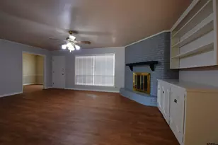 3202 Autumn Leaves Dr, Tyler, TX 75702 - Photo 4