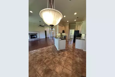 518 Susie Dr, Chandler, TX 75758 - Photo 6